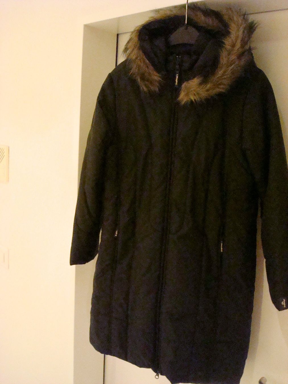 Giacche: Winterjacke mit Pelz-Kapuze – Usato da Menzingen venduto da ahegglin
