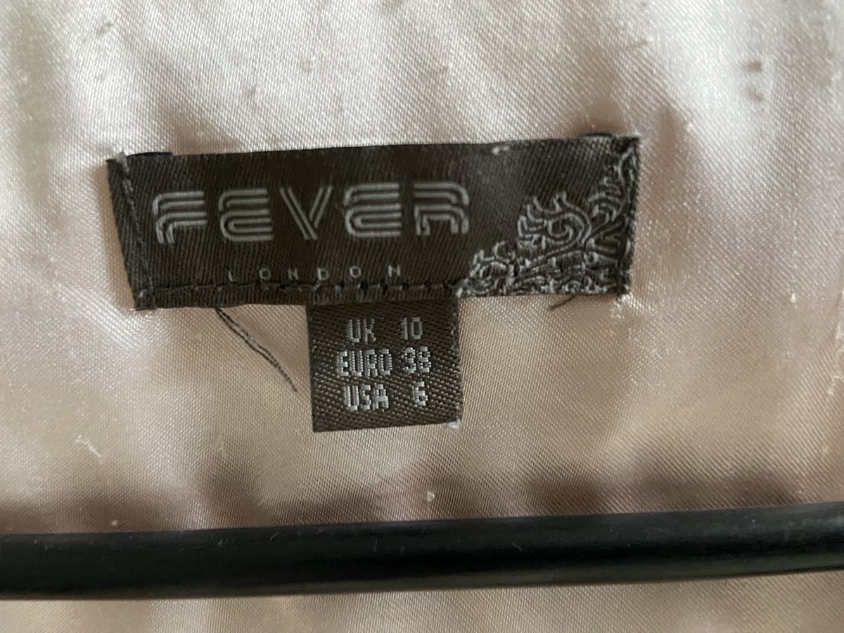 Vestiti: Fever Sommerkleid Gr S – Usato da Horgen venduto da smlecnik78 2
