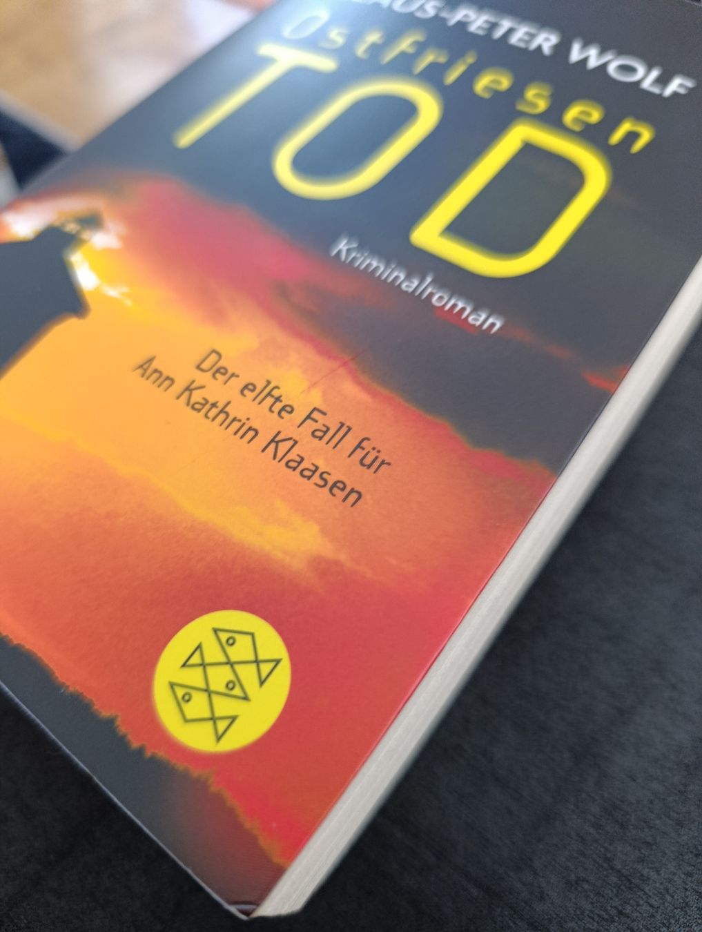 Libri: Klaus-Peter Wolf  Ostfriesentod – Usato da Bellach venduto da TORA4