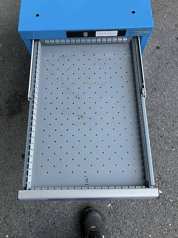 Armadi: Lista Schrank/Werkzeugschrank – Usato da Horgen venduto da hurusuku51 3