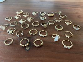 Modeschmuck Ringe Set 32 Stk. Goldfarben💛