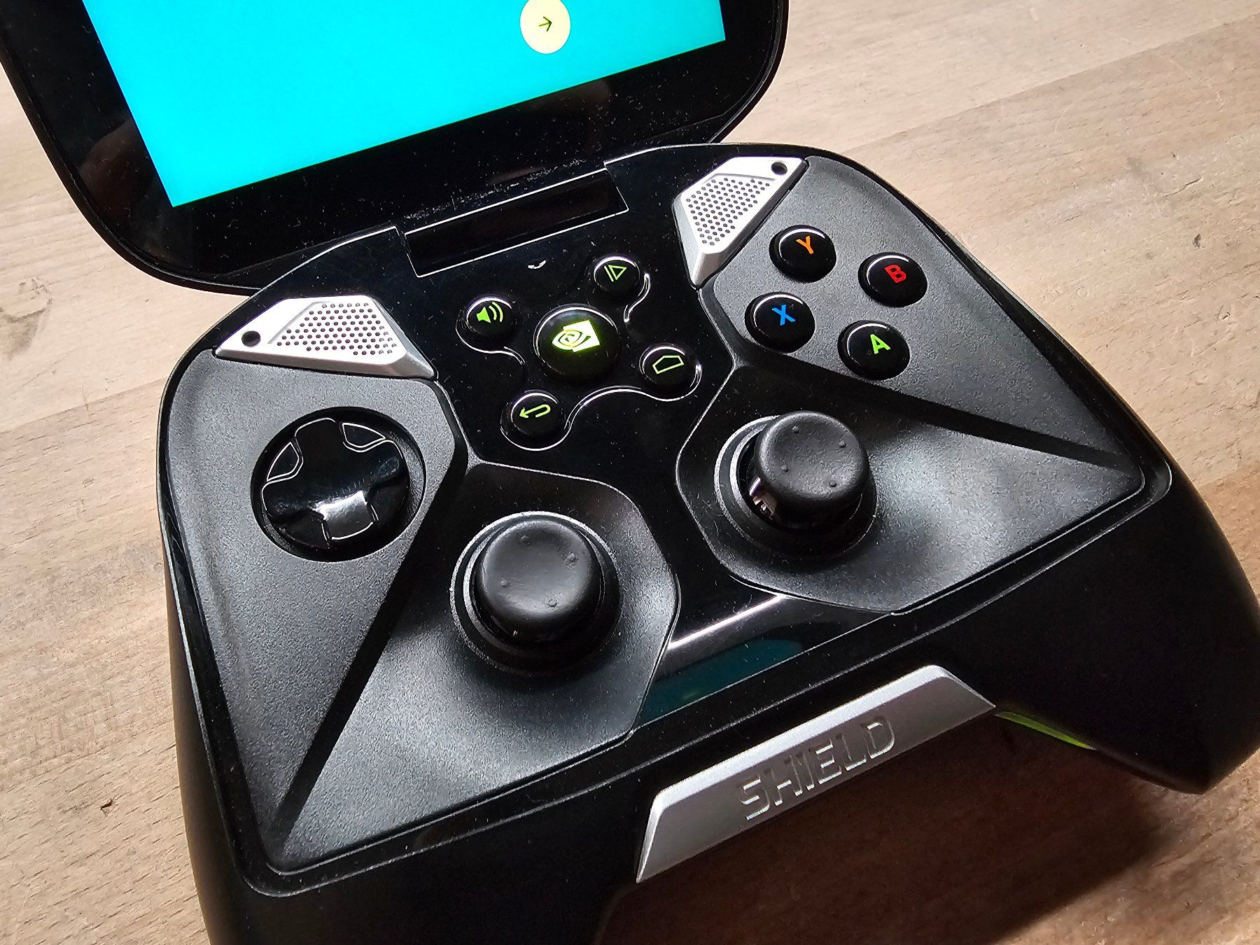 Console: Nvidia Shield Portable Model P2450 – Usato da Weiach venduto da xx-xx 1
