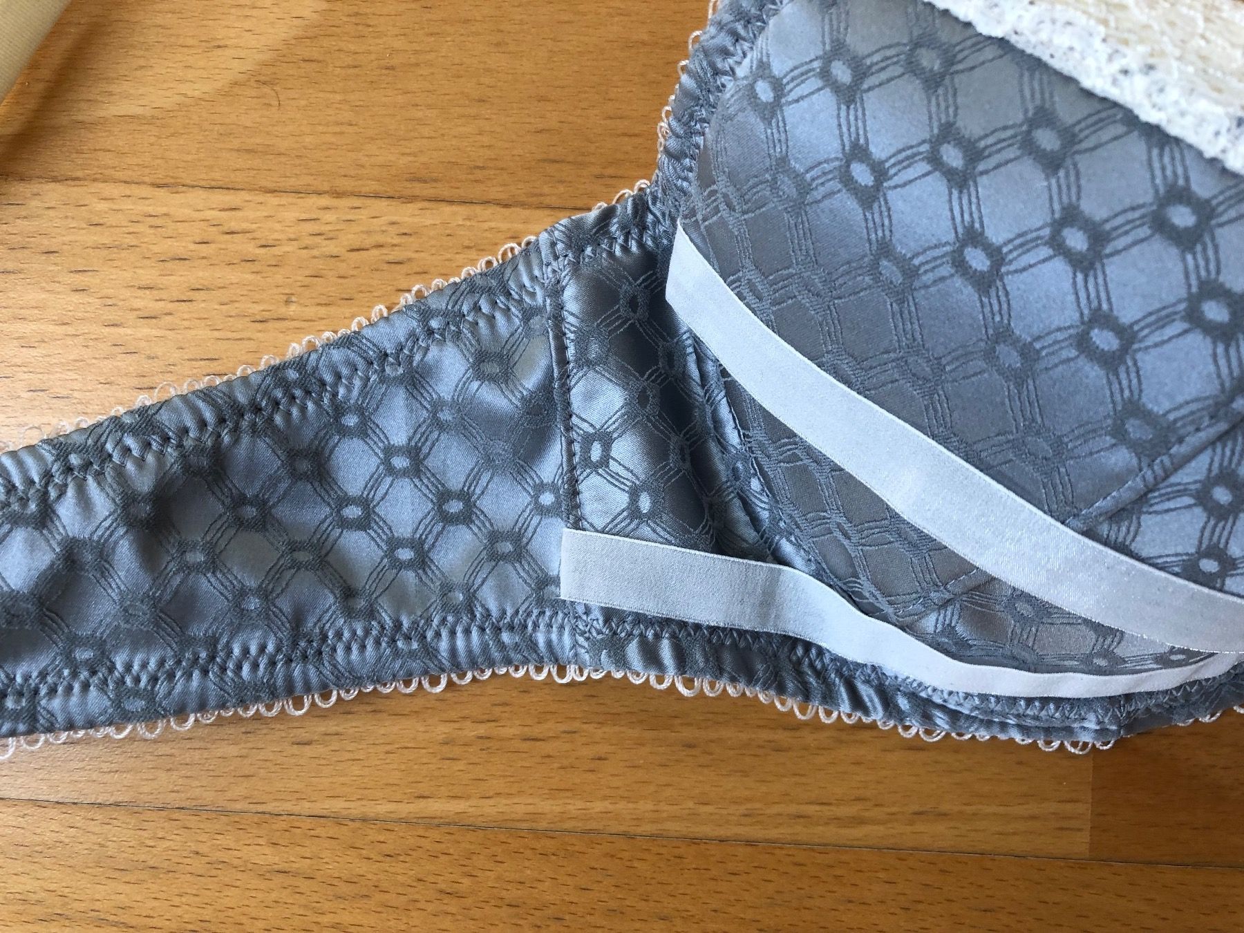 Chantelle Altra biancheria intima: Aubade Paris Halbschale  70 B-/ LP 185, NEU – Nuovo (secondo la descrizione) da Buchs-ZH venduto da rivella55 2