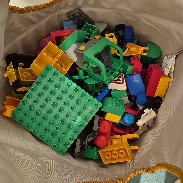 Giocattoli: Lego Duplo grosse tasche – Usato da Alpnach Dorf venduto da dlu_xh8z 1