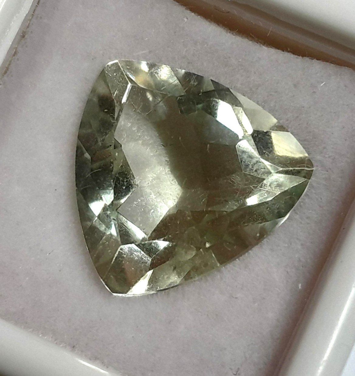 Pietre preziose: 1x Améthyste verte trillion 13x13mm – Nuovo (secondo la descrizione) da Grimisuat venduto da Valgem 2