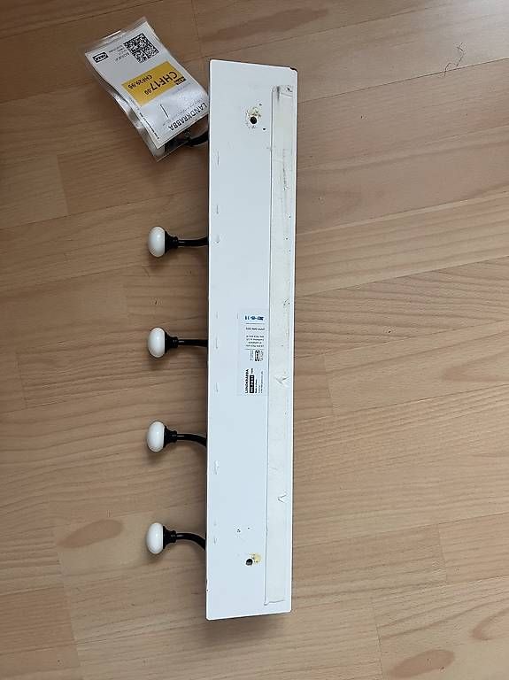 Guardaroba: Garderobe mit 5 Hacken – Usato da Emmenbrücke venduto da iul_2pbl 1