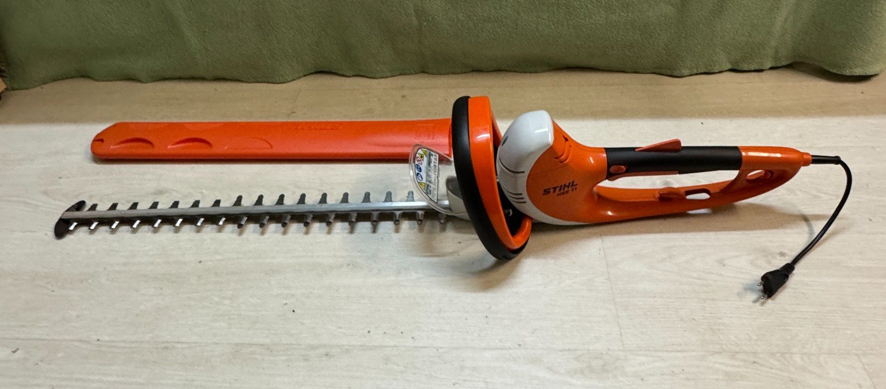 Stihl Tutte le macchine: STIHL HSE 71 Elektro-Heckenschere – Usato da Biberist venduto da Blue56 1