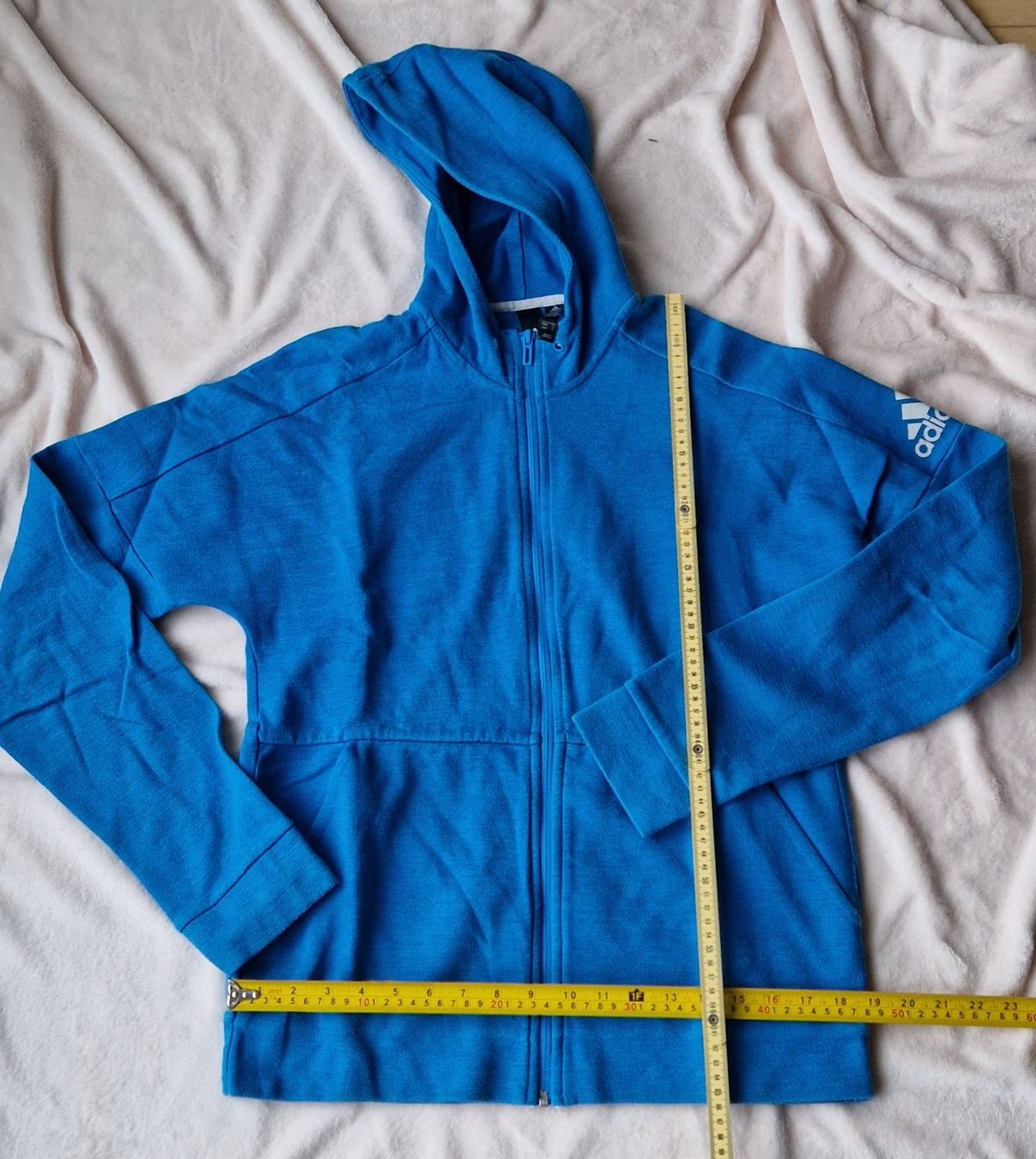 Adidas Maglioni & Felpe: pull Adidas Bleu à capuche pour jeune – Usato da Epalinges venduto da Ozili