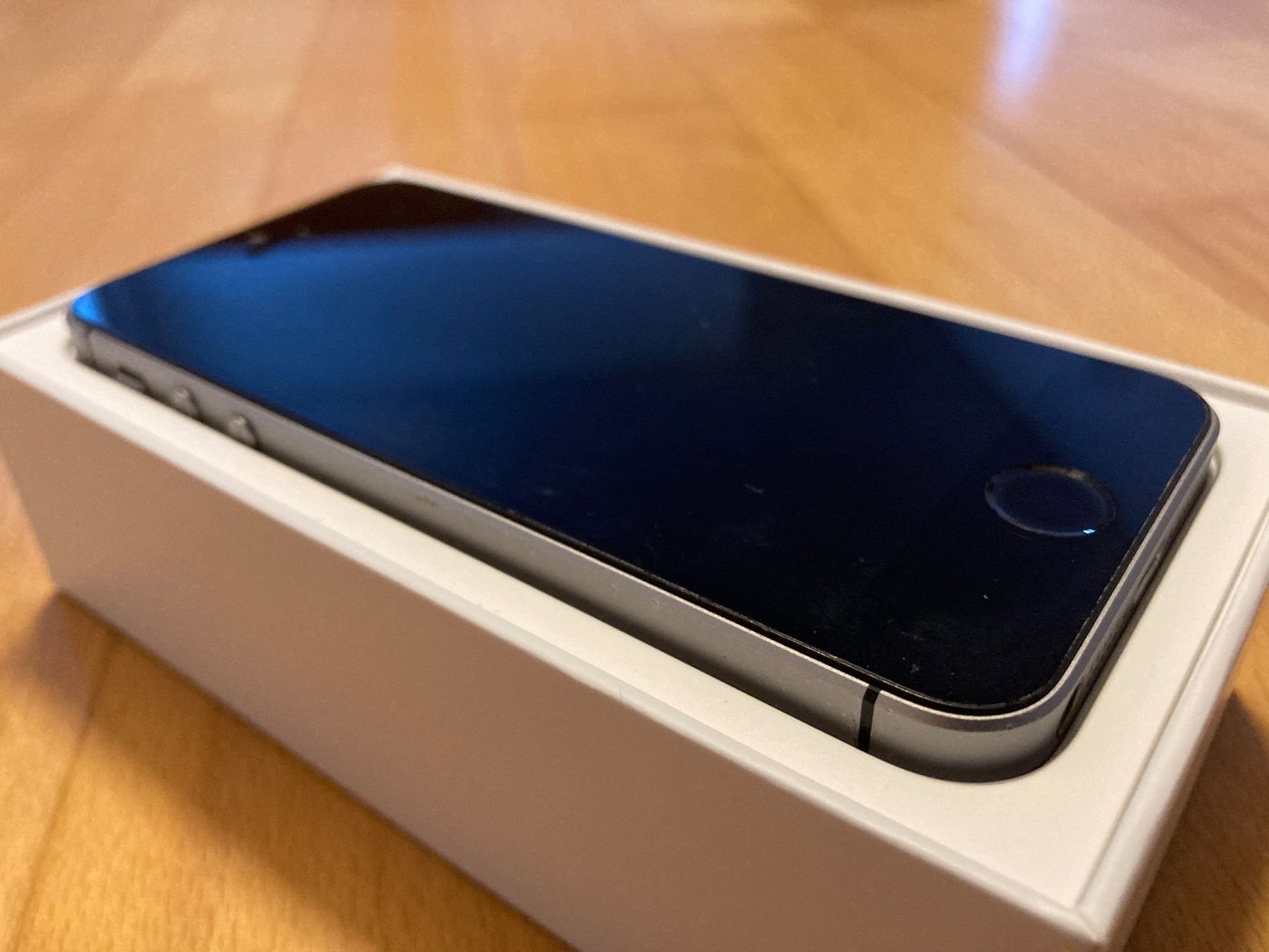 Apple Handys / Smartphones: iPhone SE (2016) – Gebraucht aus Utzenstorf von  2