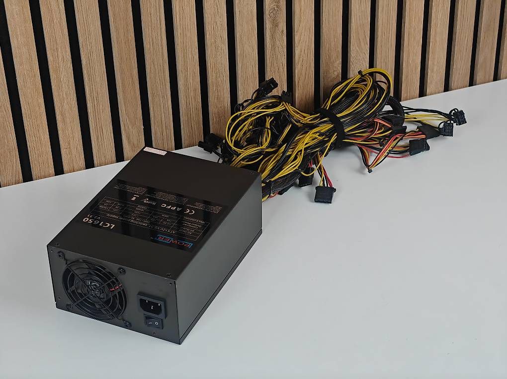 Coin Miner: Mining-Netzteil 1650W LC1650 - GPU / KI-Server / Rig – Usato da Seon venduto da mrwolfie