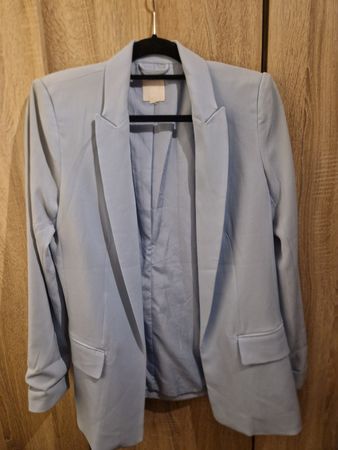 Schicker, hellblauer Damen Blazer - perfekt für den Frühling