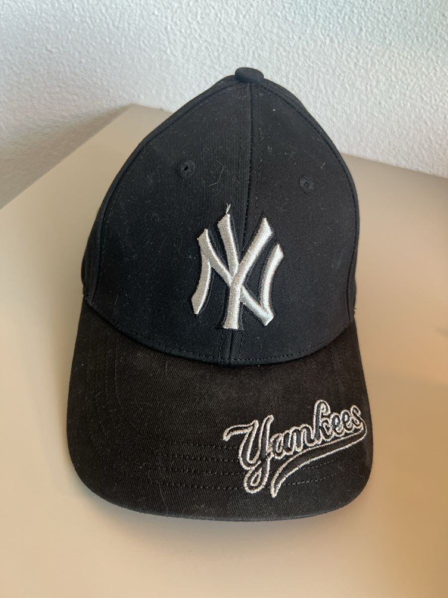 MLB Chapeaux, bonnets & casquettes: Original New York Yankees Baseballcap – D'occasion à Glattpark(Opfikon) par c.harnischmacher
