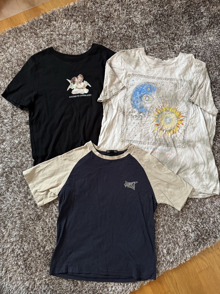 Lots de vêtements: T-Shirts – Neuf (Voir description) à Berikon par sam_5zxf