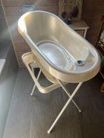 Baby Badewanne inkl. Wannenständer und Abflussschlauch