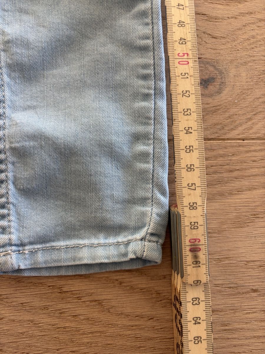 H&M Pantaloni: H&M Jeggings Gr. 110, hellblau, Pull-on Super Stretch – Usato da Affoltern am Albis venduto da TanGotan 1