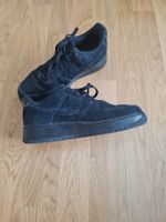 Baskets Nike Air Force 1 noires taille 39 