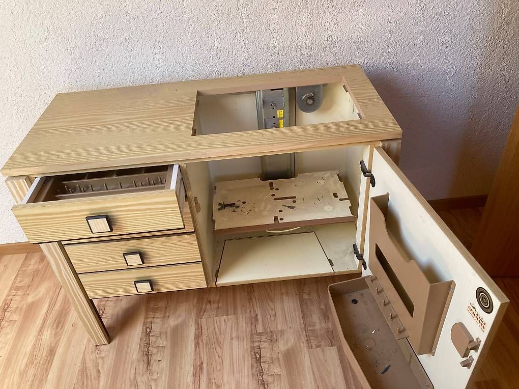 Tische: Nähtisch – Gebraucht aus Innerberg von hemacoju 2