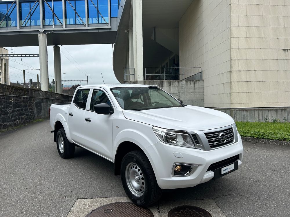 NISSAN Navara Double Cab Visia 2.3 dCi 4WD (Pick-up)