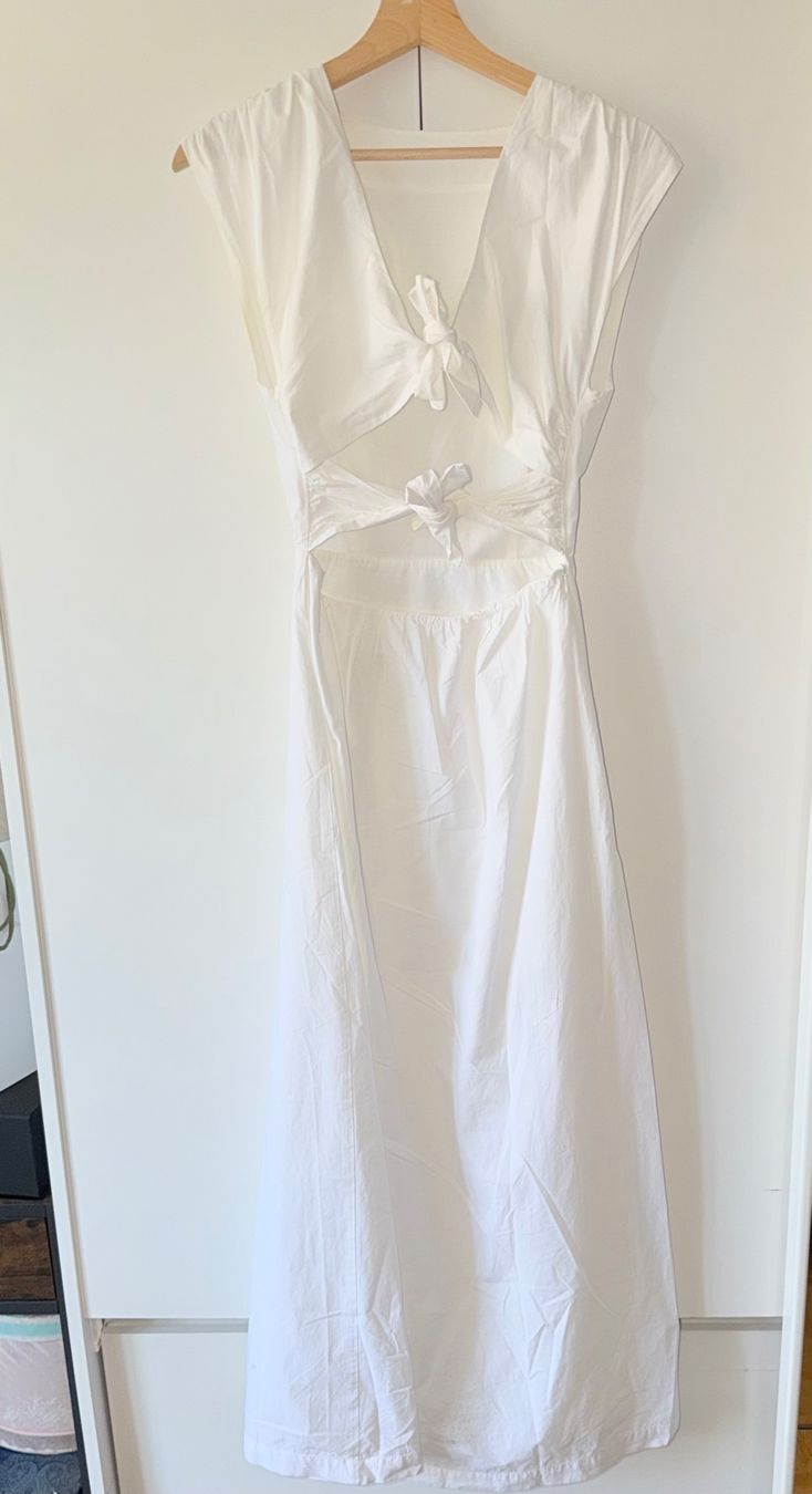 Vestiti: SIR white maxi dress XS / 34 – Usato da Genève venduto da kam_m6mq 2