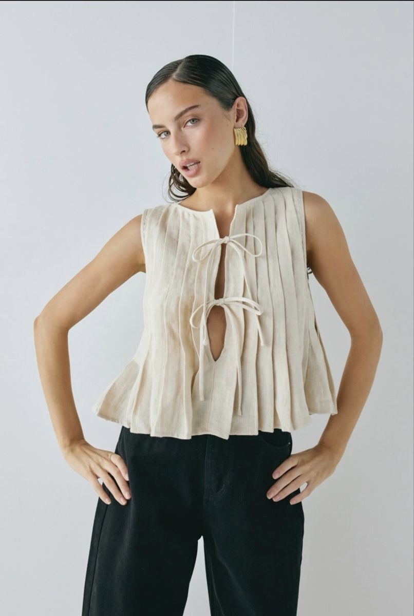 Top: VRG GRL top M – Usato da Schönried venduto da theapplew