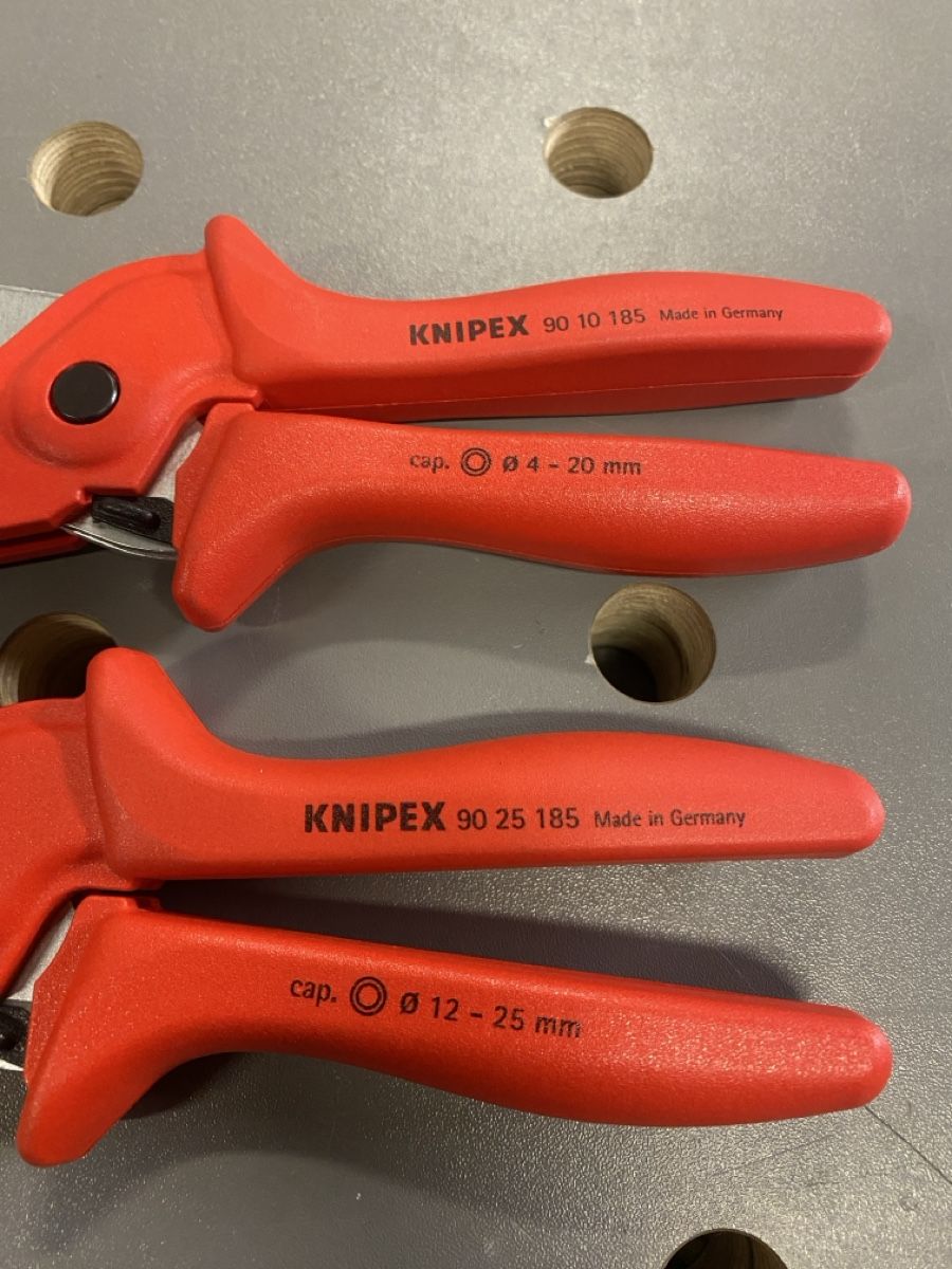 Knipex Tutti gli attrezzi: Knipex Rohrschneider ab 1.- – Usato da Wabern venduto da HK-Design 2