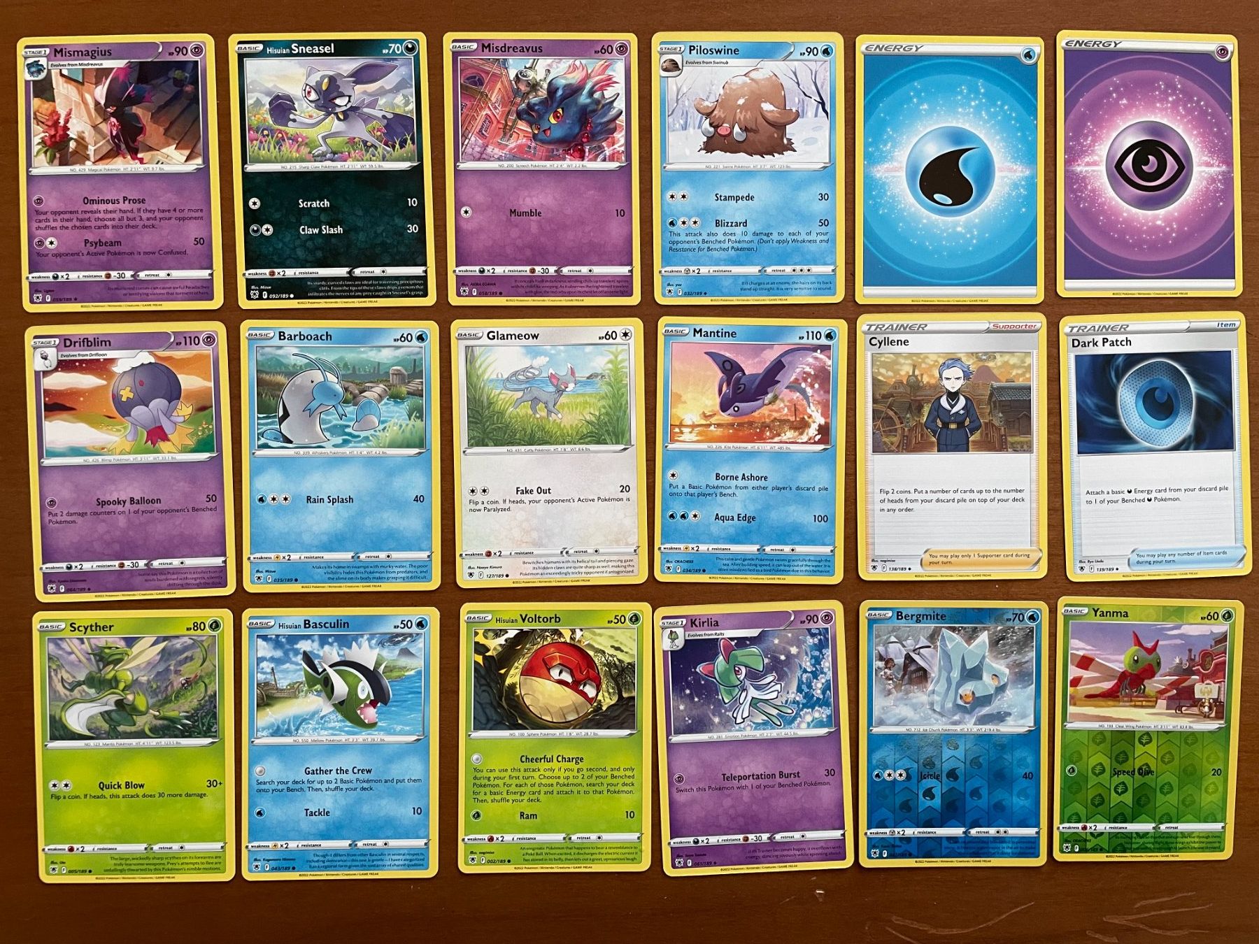 Pokémon Carte collezionabili: Pokemon Karten Set (Versand gratis) – Nuovo (secondo la descrizione) da Chur venduto da Angerson