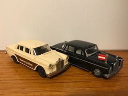 2x Mercedes "Wienerwald" + mit Fahne Österreich