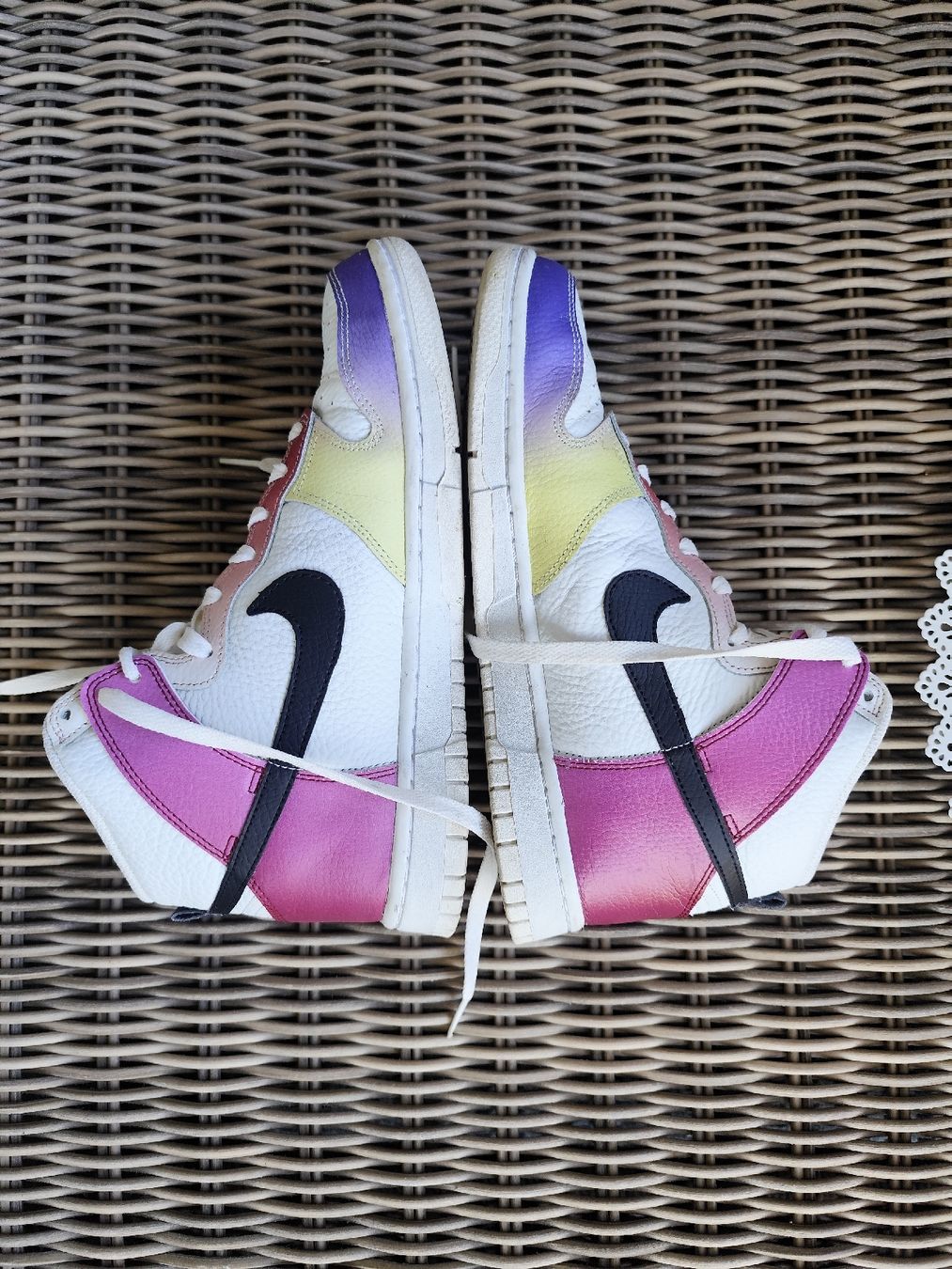 Nike Scarpe da donna: Nike Dunk High Damenschuhe Grösse 40 – Usato da Zürich venduto da Claudia_Zueri 2