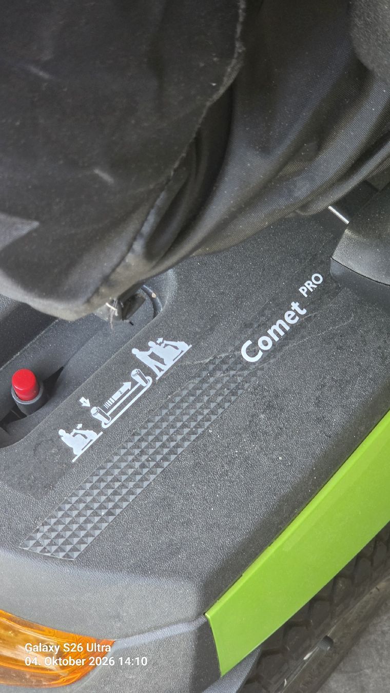 Voiturettes électriques: Invacare Comet Pro – D'occasion à Winterthur par FlorianOconner 3