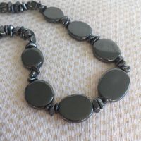 Collier en hématite