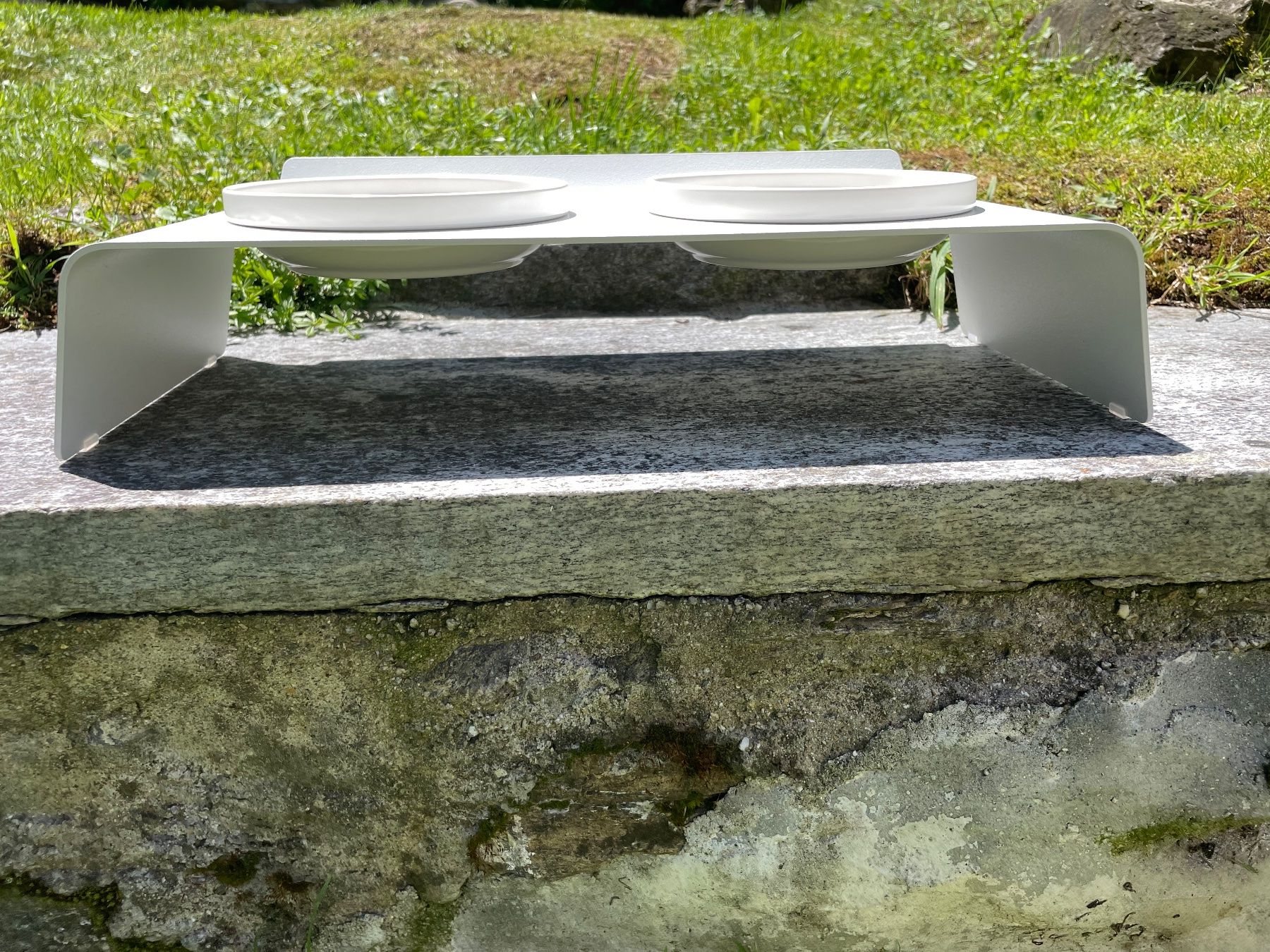 Schalen: LUCY BALU Futterstation – Gebraucht aus Bellinzona von Wisfinx 2