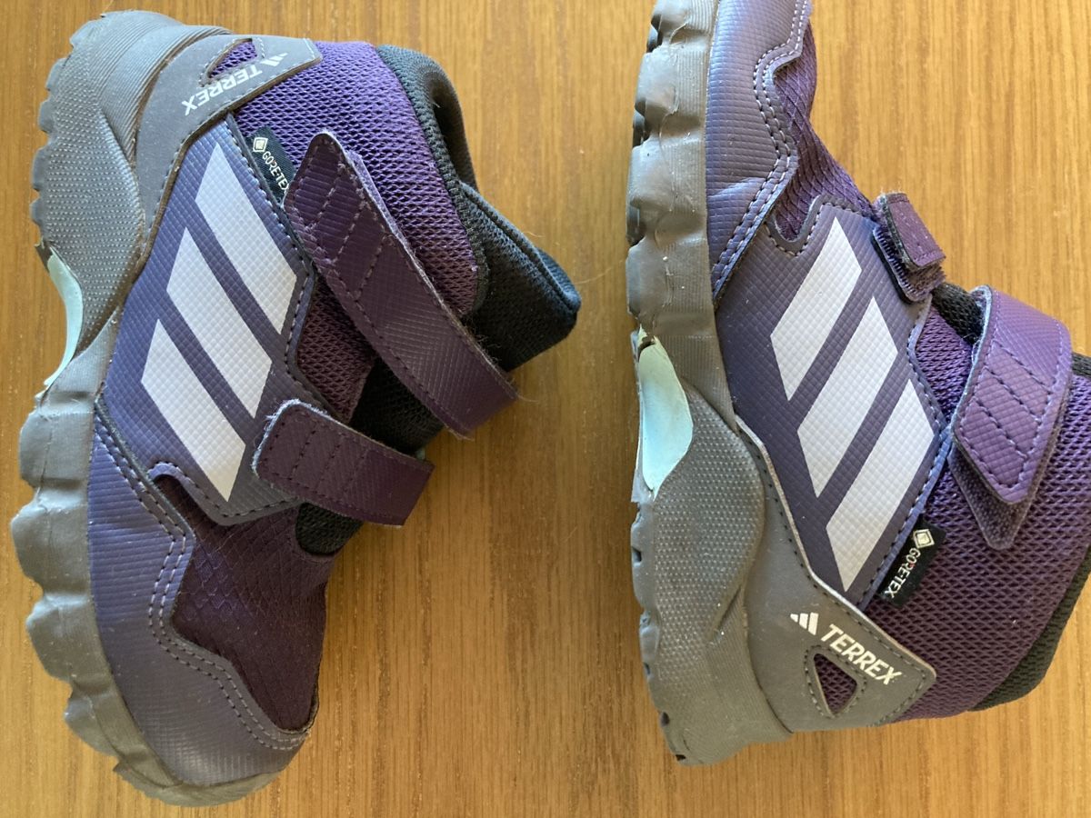Adidas Chaussures garçon: Adidas terrex gore tex kinder – D'occasion à Villars sur Glâne par billbaroud 1