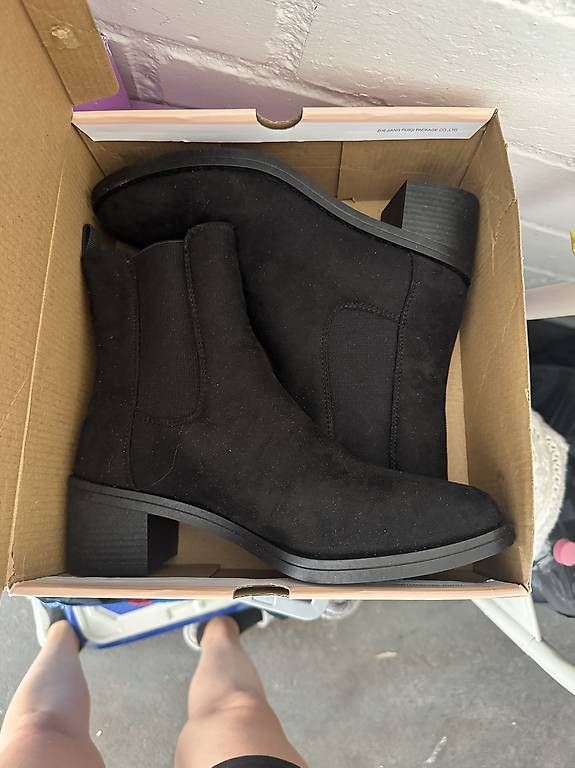 Damenschuhe: Stiefeletten  – Gebraucht aus Itingen von miriampetrucci