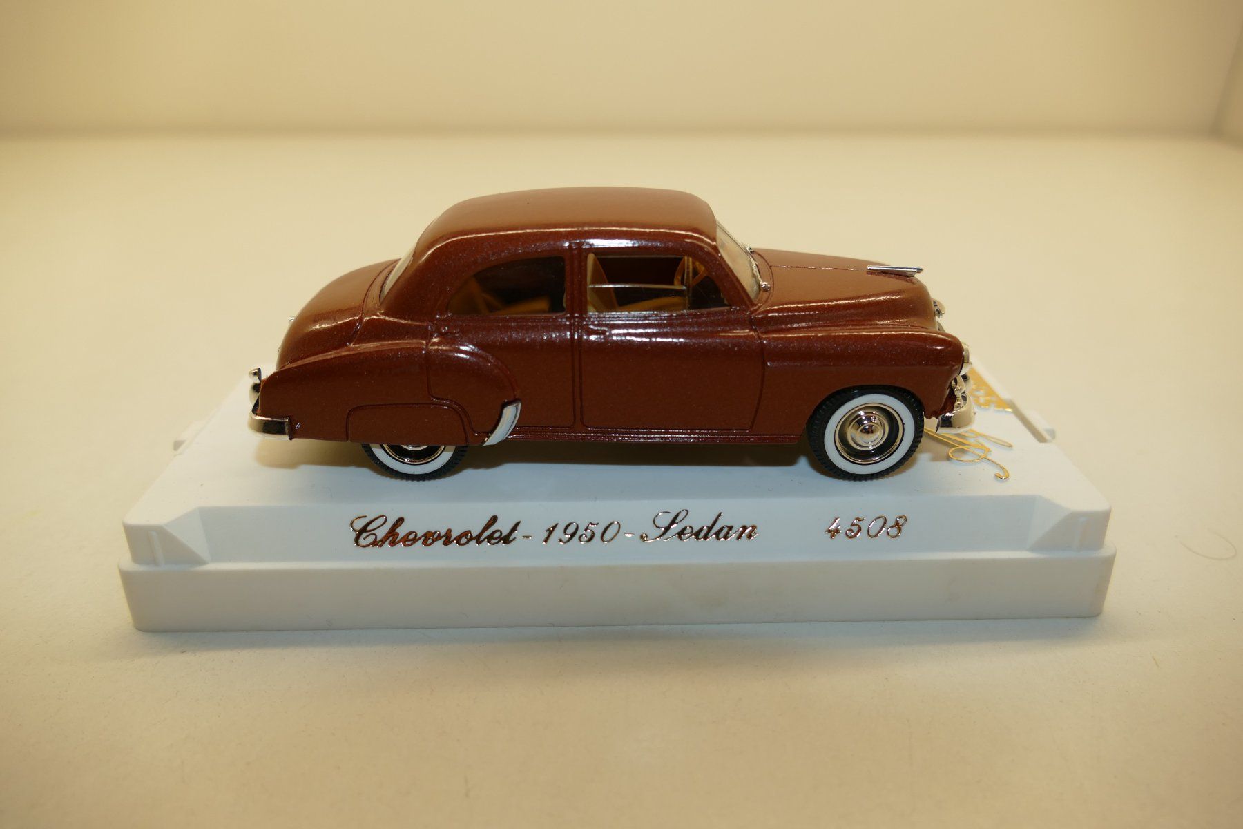 Solido Modellautos: Solido 1:43: Chevrolet Sedan 1950 – Neu (gemäss Beschreibung) aus Niederhasli von rail-duerst 4