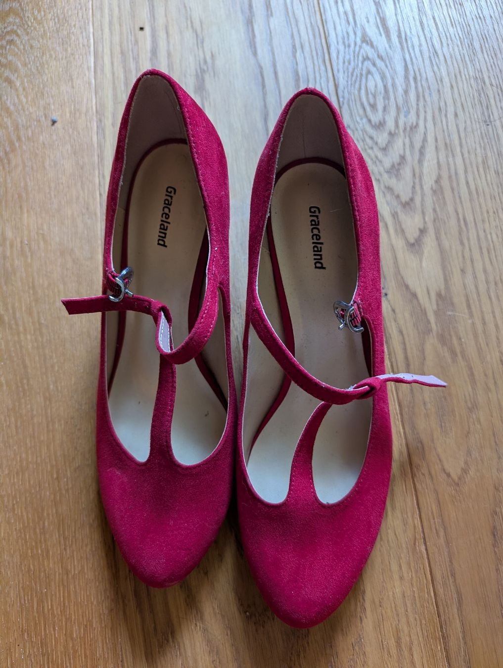 Graceland Scarpe da donna: Schuhe/Pumps rot  – Nuovo (secondo la descrizione) da Bonstetten venduto da Ghwynnlian