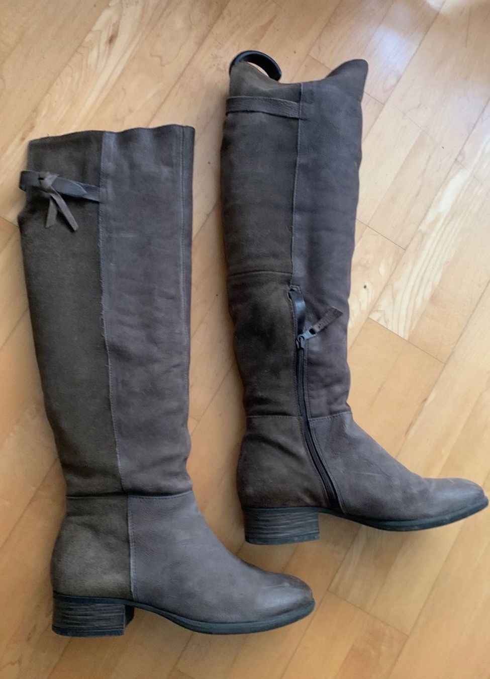 Scarpe da donna: Overknees Gr. 41 grau Echtleder – Usato da Luzern venduto da bettygreen