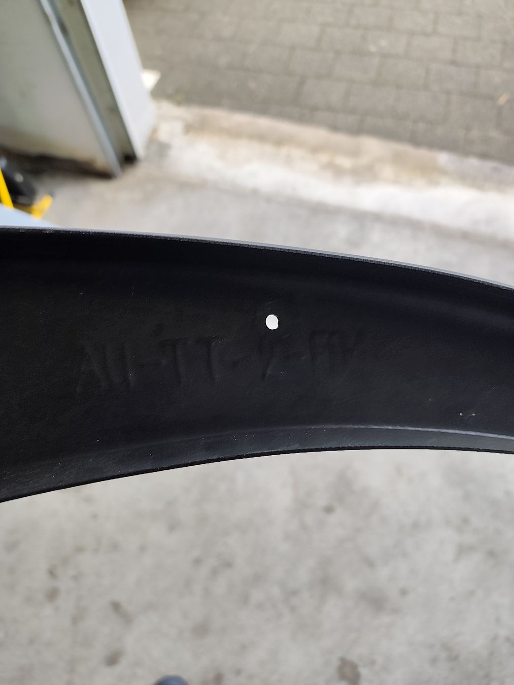 Audi Alle Autoersatzteile: Frontspoiler Maxton Design Carbon Optik AU-TT-2-FD1 – Gebraucht aus Rebstein von andi322 1