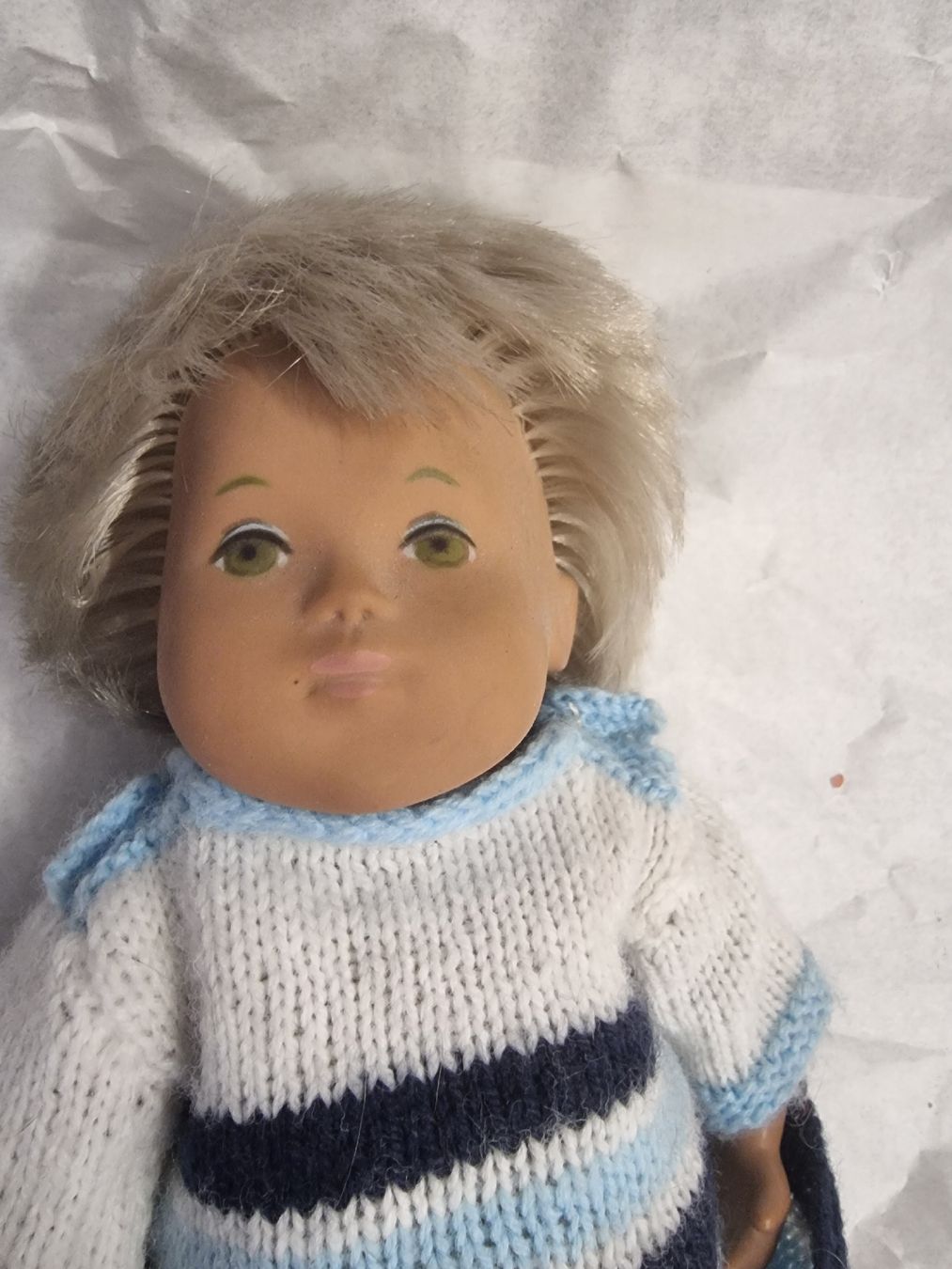 Puppen: Puppe gestreiftes Kleid mit Hausschuhe handgestrickt  – Gebraucht aus Olten von OrientDeko 1