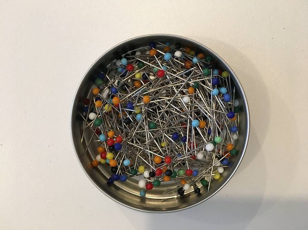 Altri accessori: IRIS Glasskopfstecknadeln – Usato da Tann venduto da Atelier22plus 1