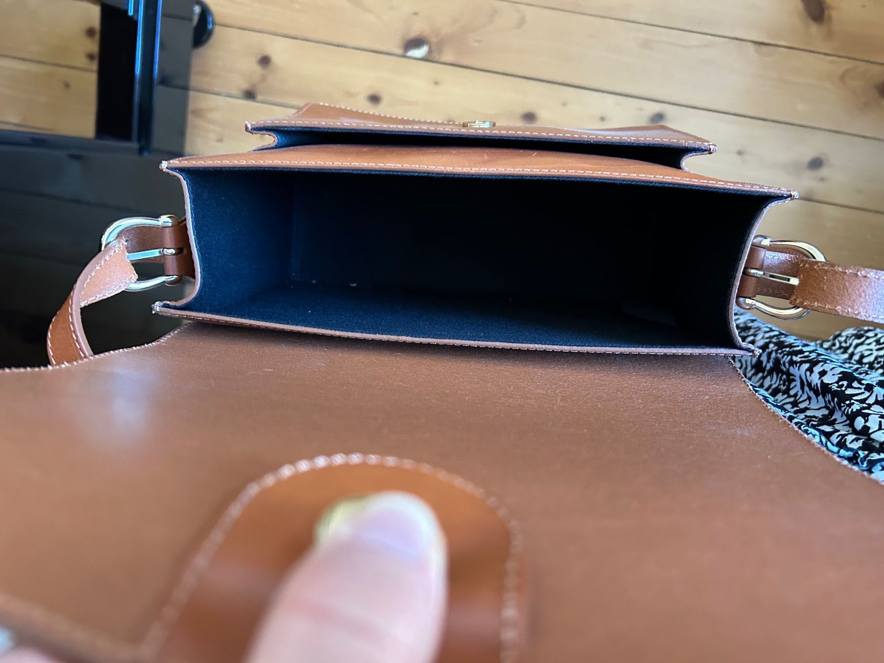 Other Stories Borse da donna: Ledertasche von & other stories – Usato da Fribourg venduto da Nemi2023 5