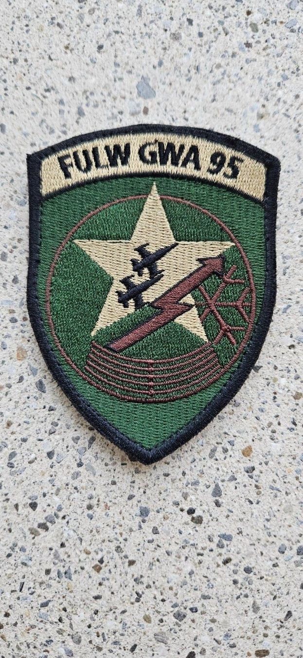 Schweizer Armee Placchette & Badge: *** Badge Luftwaffe mit klett *** – Nuovo e nell'imballaggio originale da Riedholz venduto da fr_sIruP