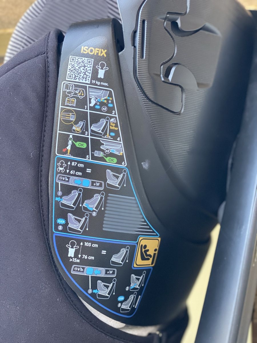 Maxi-Cosi Auto-Kindersitze: Siège auto pivotant Bébé Confort i-Size - Excellent! – Gebraucht aus Grolley von GM-CK 3