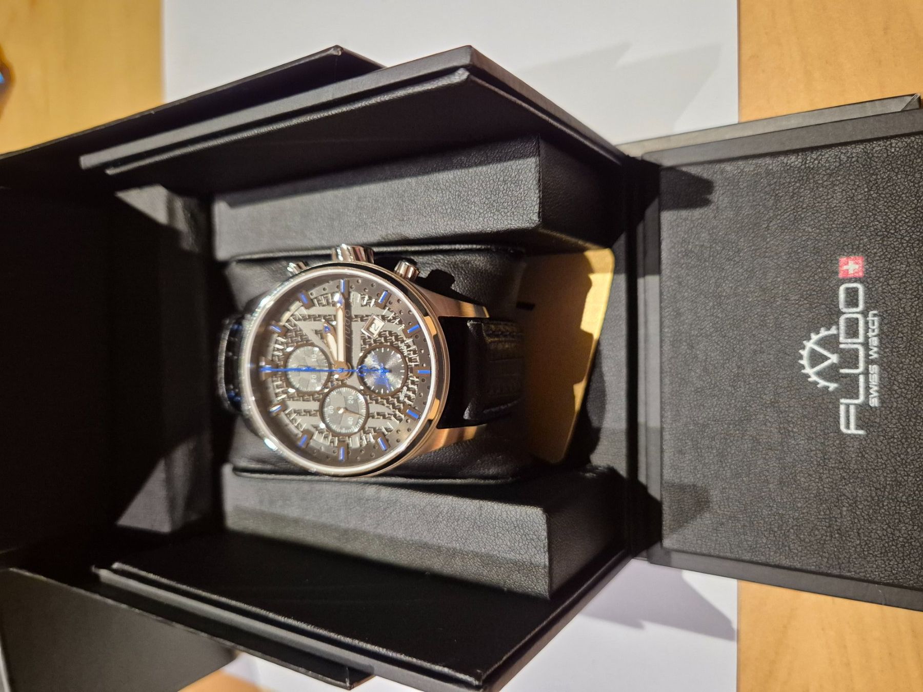 Orologi: Montre neuve Fludo – Usato da Valeyres-sous-Montagny venduto da Romy.
