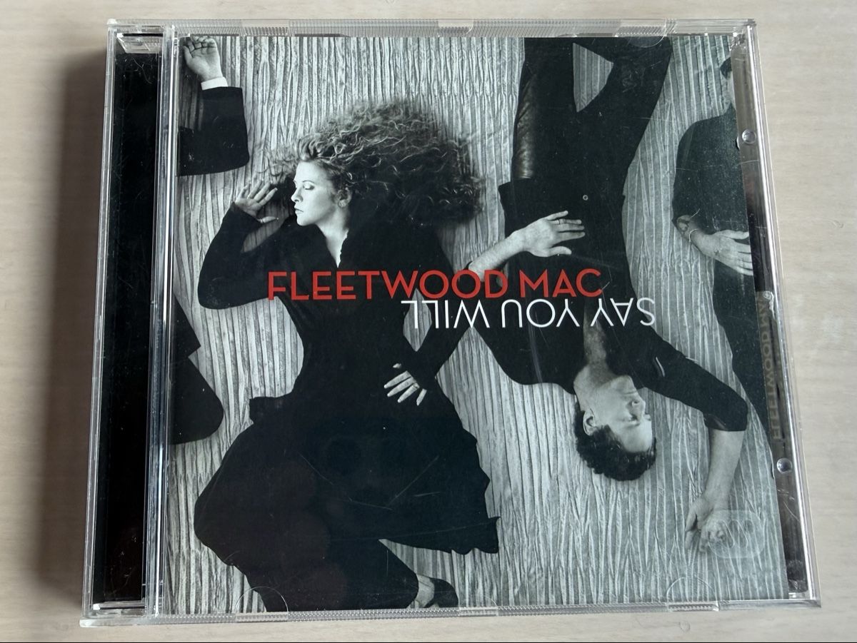CD: Fleetwood Mac Say You Will CD  – Usato da Oberried Brienz venduto da Chyara