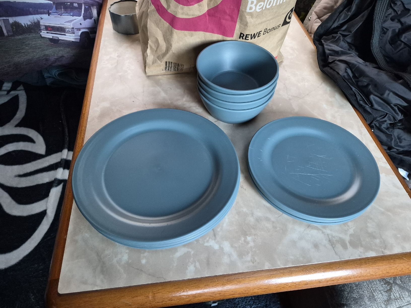 Set di piatti: Camping Geschirr Kynne von Berger Camping – Usato da Riedtwil venduto da Scania94D-