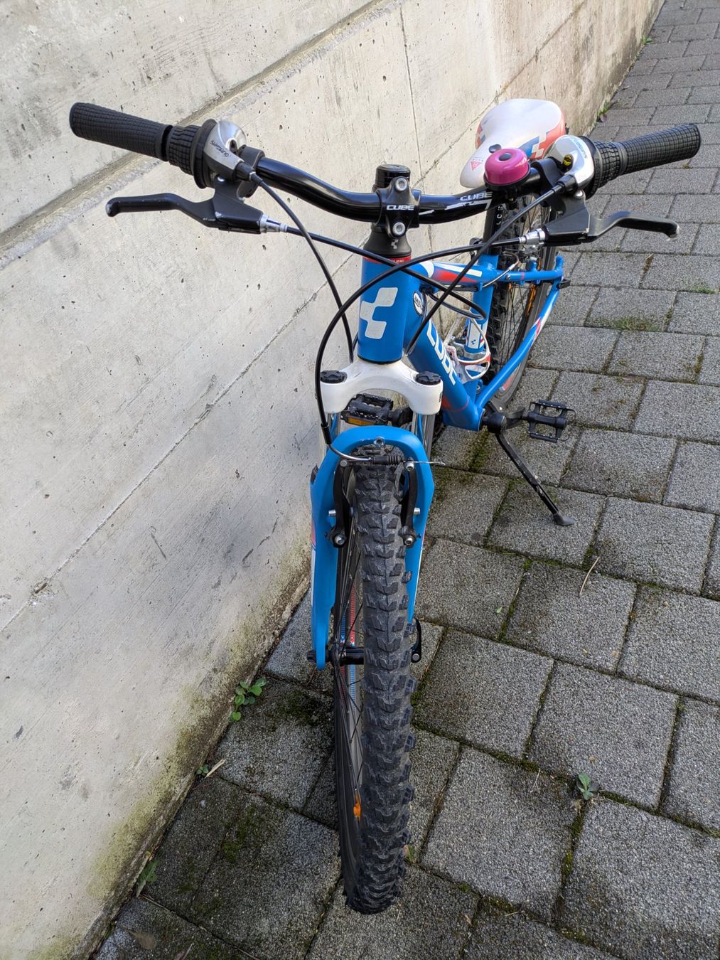 Cube Biciclette: Cube Kid 240 blue' n'white' n' flashred 24'' – Usato da Kriens venduto da jaku 2