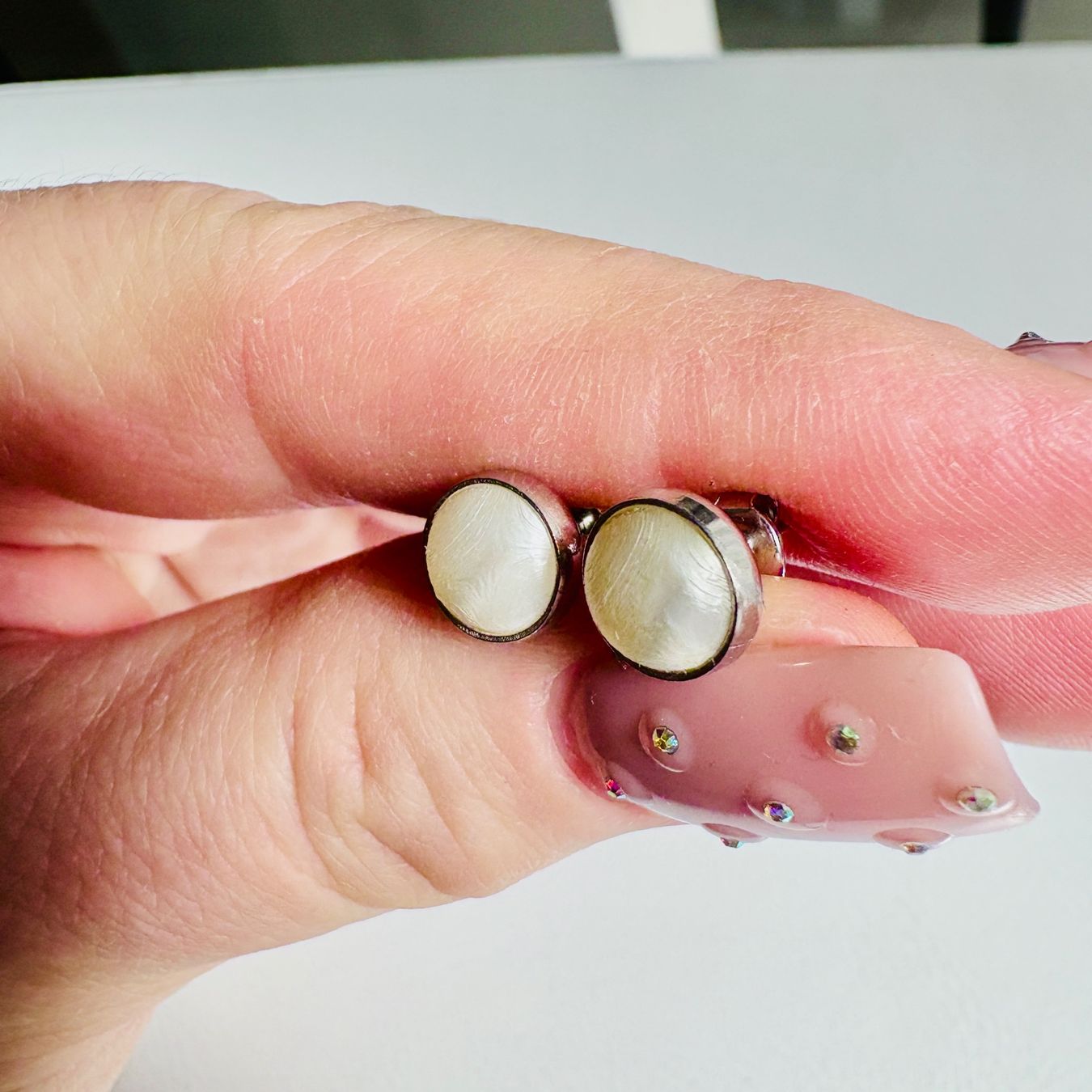 Ohrringe & -stecker: Ohrstecker rund Cabochon 8mm 925 Silber Perle Perlmutt – Neu (gemäss Beschreibung) aus Zürich von goldfisch.schmuck 4