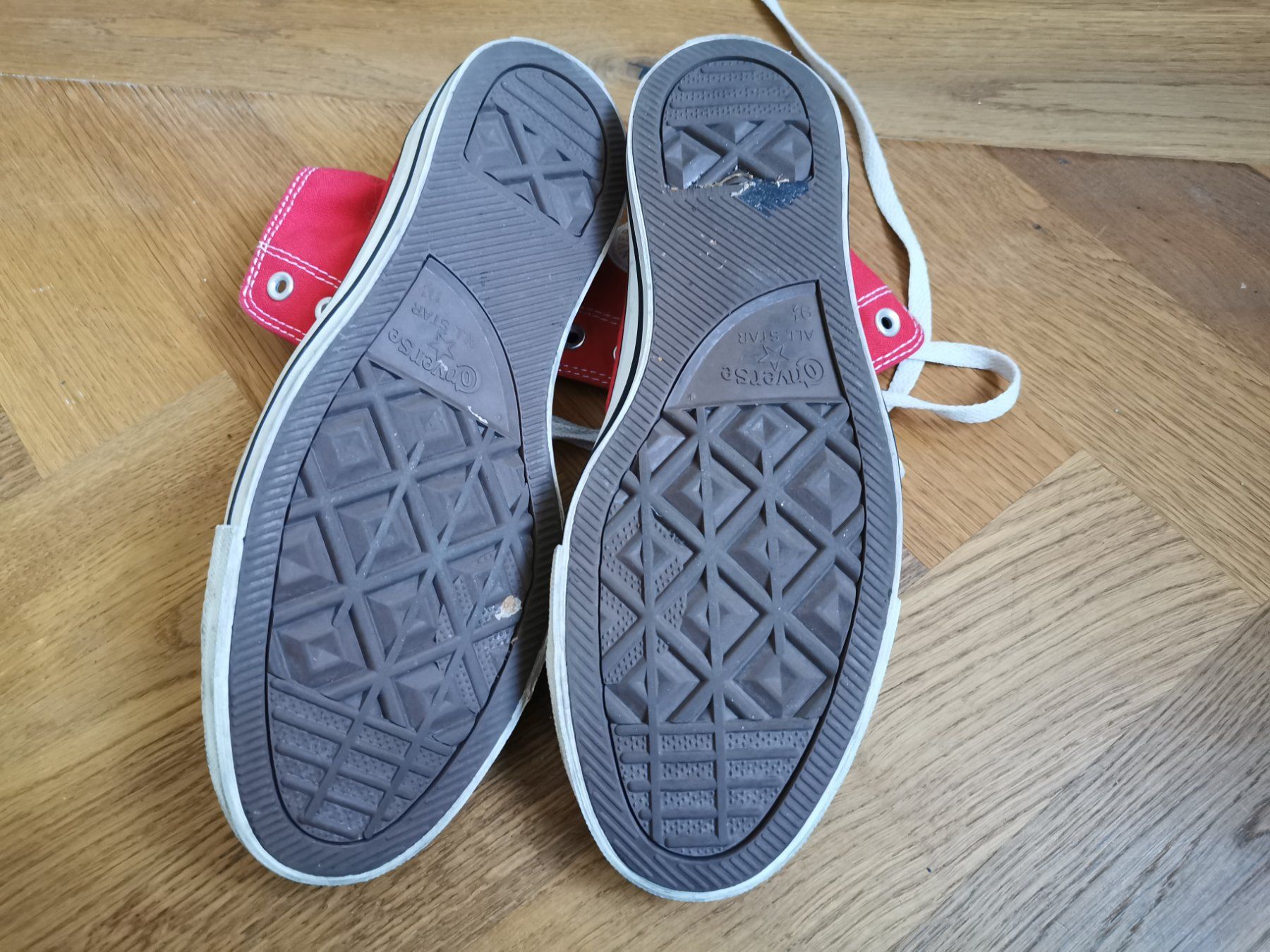 Converse Scarpe da uomo: Converse rot High Gr. 43 neu 9 1/2 – Nuovo (secondo la descrizione) da Berneck venduto da inamoktal 3