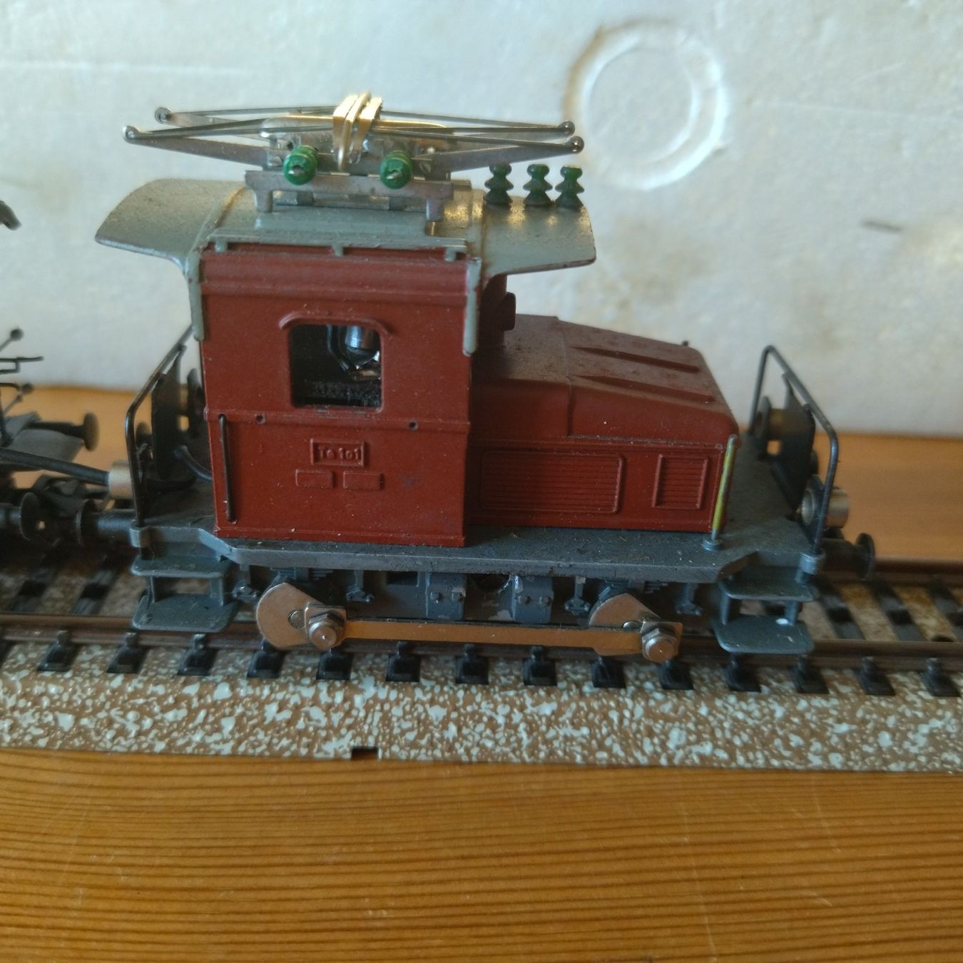 Hag Modelleisenbahnen: Hag Traktor (852) – Defekt aus Basel von BeanieUp 1