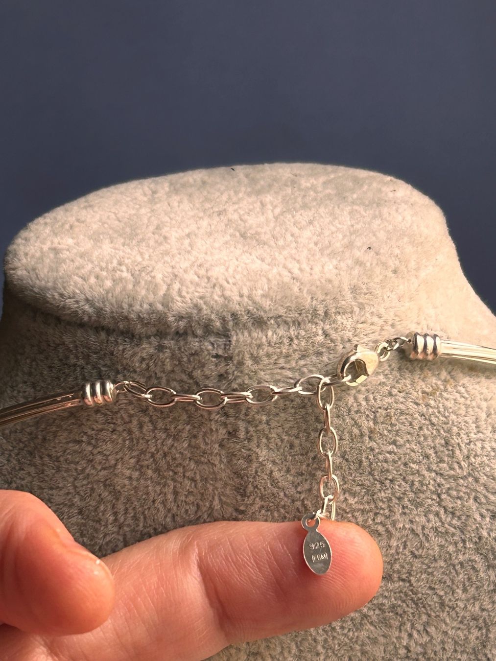 Catenine: Eleganter Silber Halsreif Collier mit Strass hellblau – Usato da Dittingen venduto da Bellevista 4